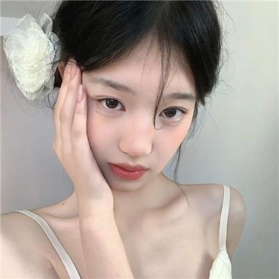 我想变成鸟,所以跳起来